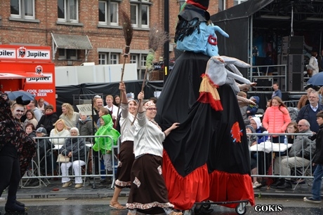 Delegacja z Gminy Wicko na paradzie czarownic w trakcie Heksenstoet w Beselare